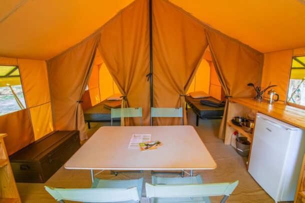 Camping Onlycamp Les Tuilleres Vercheny Екстериор снимка